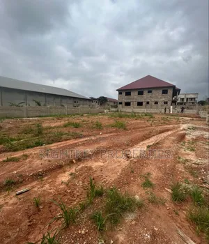 Registered Plot at Santasi Brofroyedu