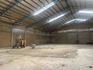 800 SQM Warehouse at Amasaman for Rent