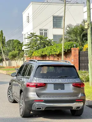 Mercedes-Benz GLB-Class GLB 250 4MATIC 2022 Gray