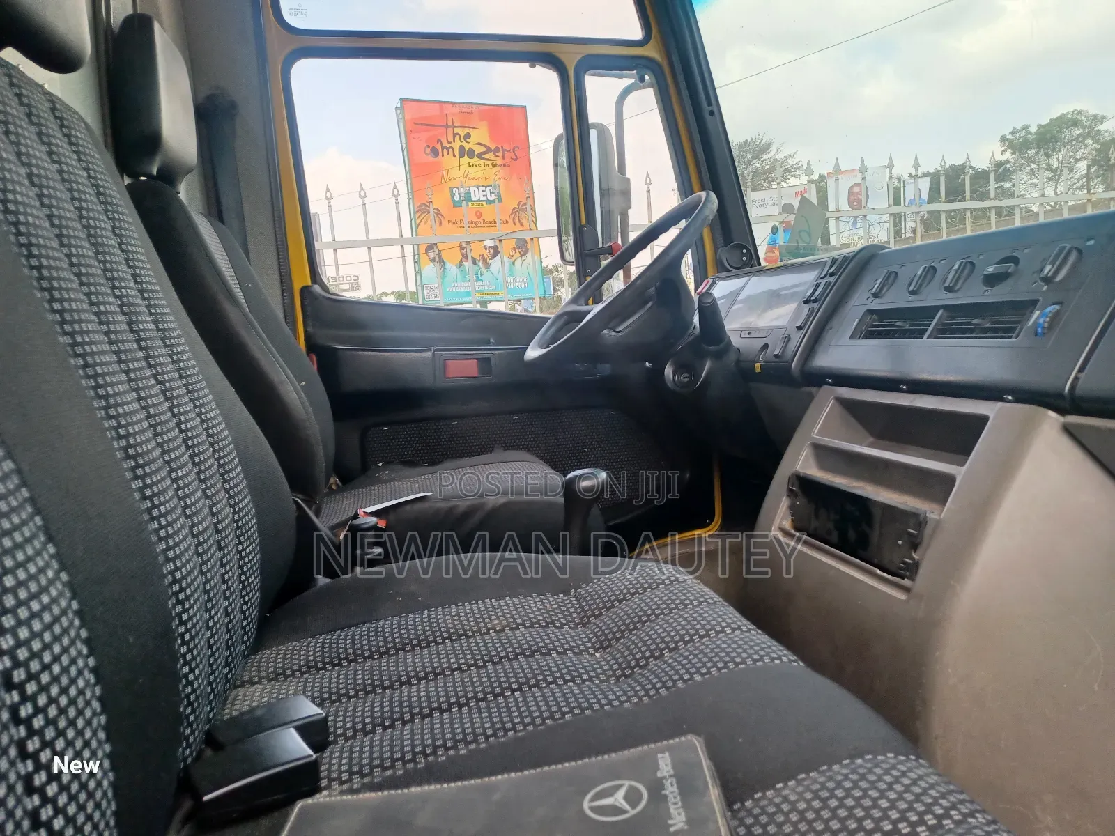 Mercedes-Benz Sprinter 2000 Yellow