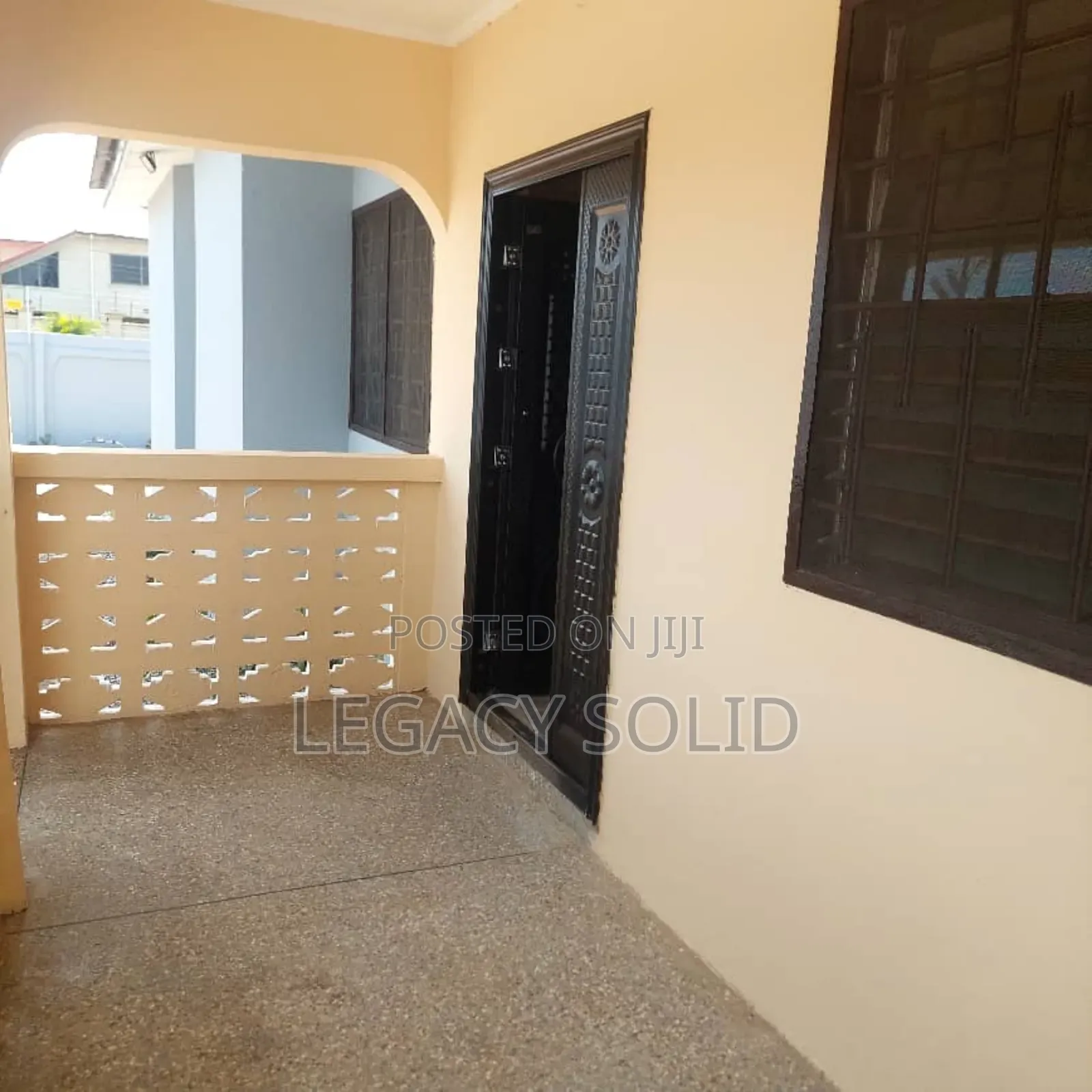 3bdrm House in Legacy Solid Real, Spintex for rent