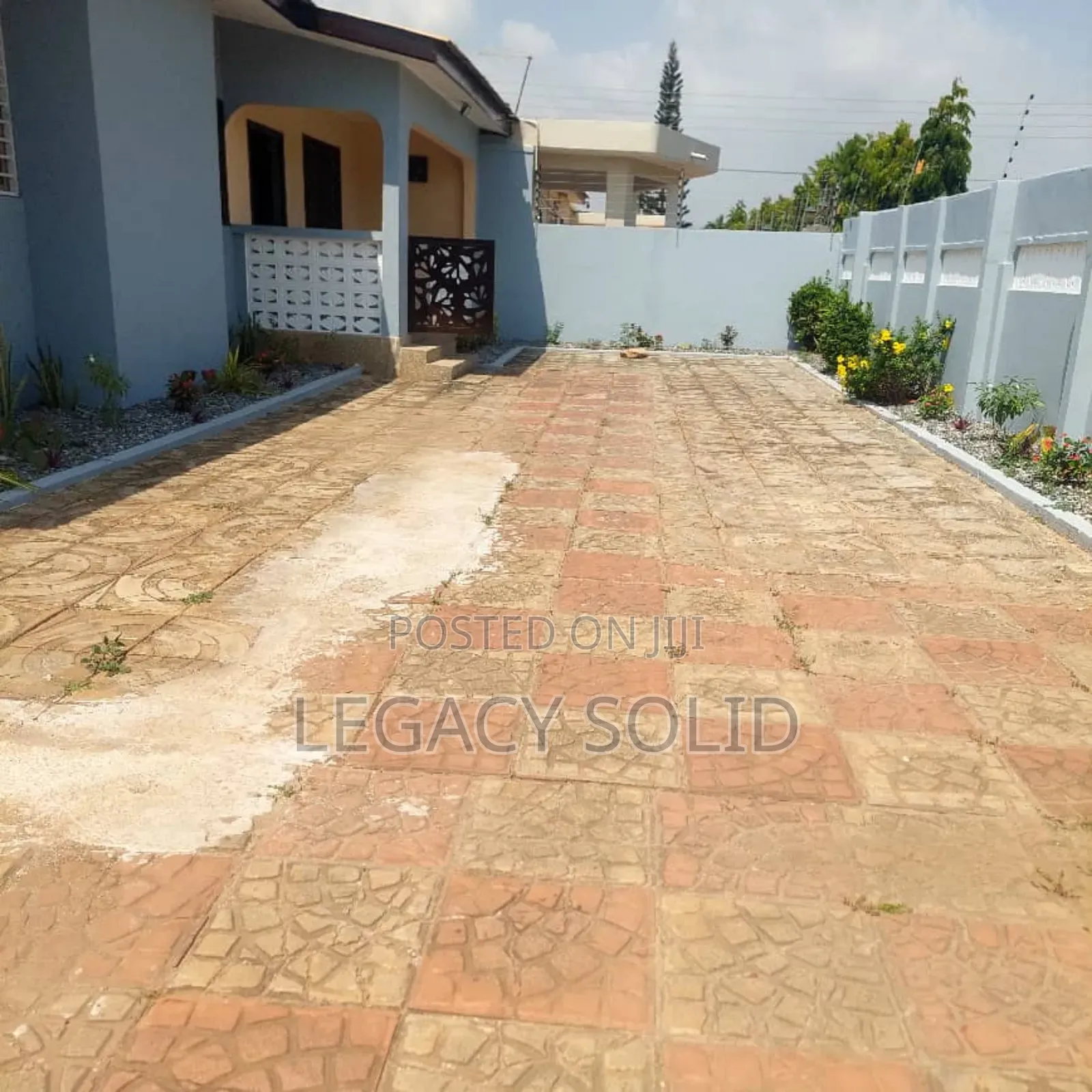 3bdrm House in Legacy Solid Real, Spintex for rent