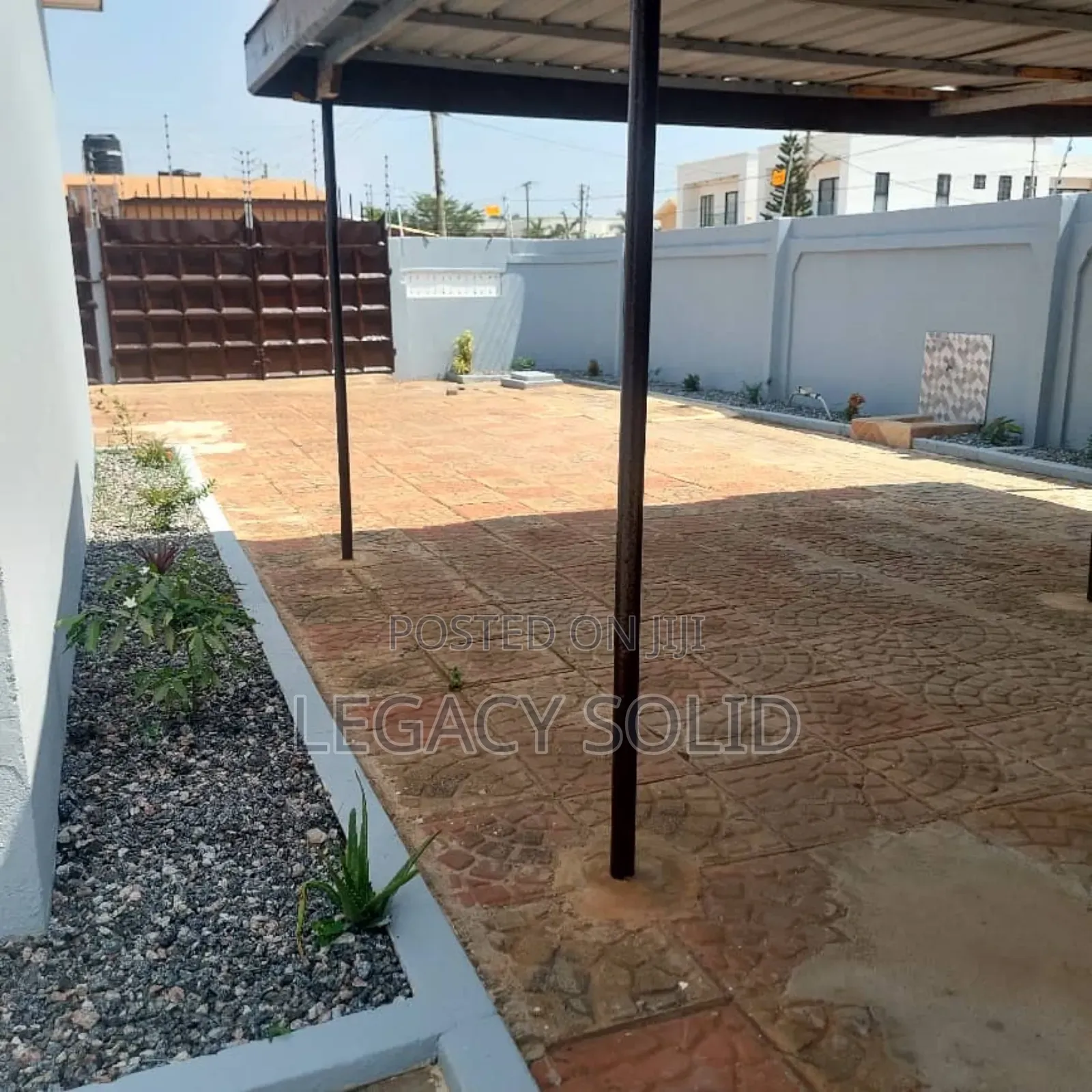 3bdrm House in Legacy Solid Real, Spintex for rent