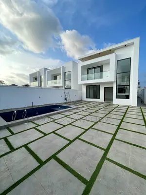 4bdrm House in Ashaley Botwe for sale