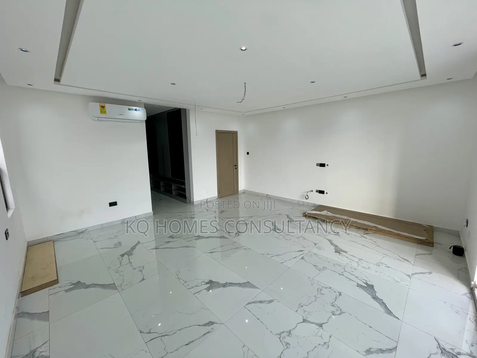 4bdrm House in Ashaley Botwe for sale