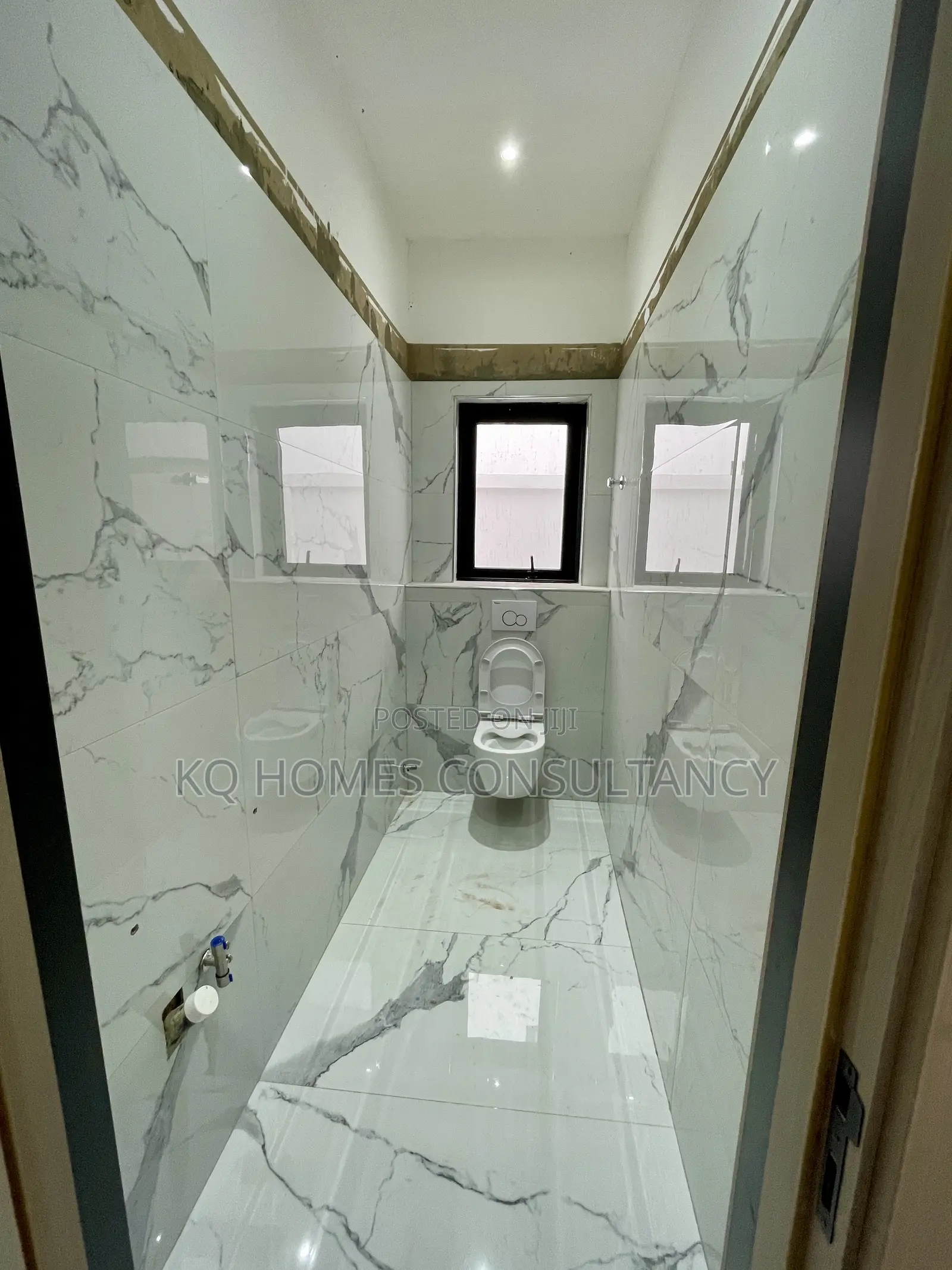 4bdrm House in Ashaley Botwe for sale