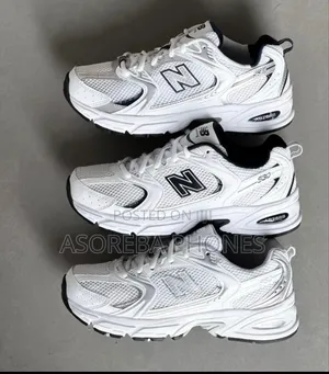 New Balance Sneaker