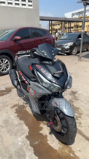 Yamaha 2024 Black