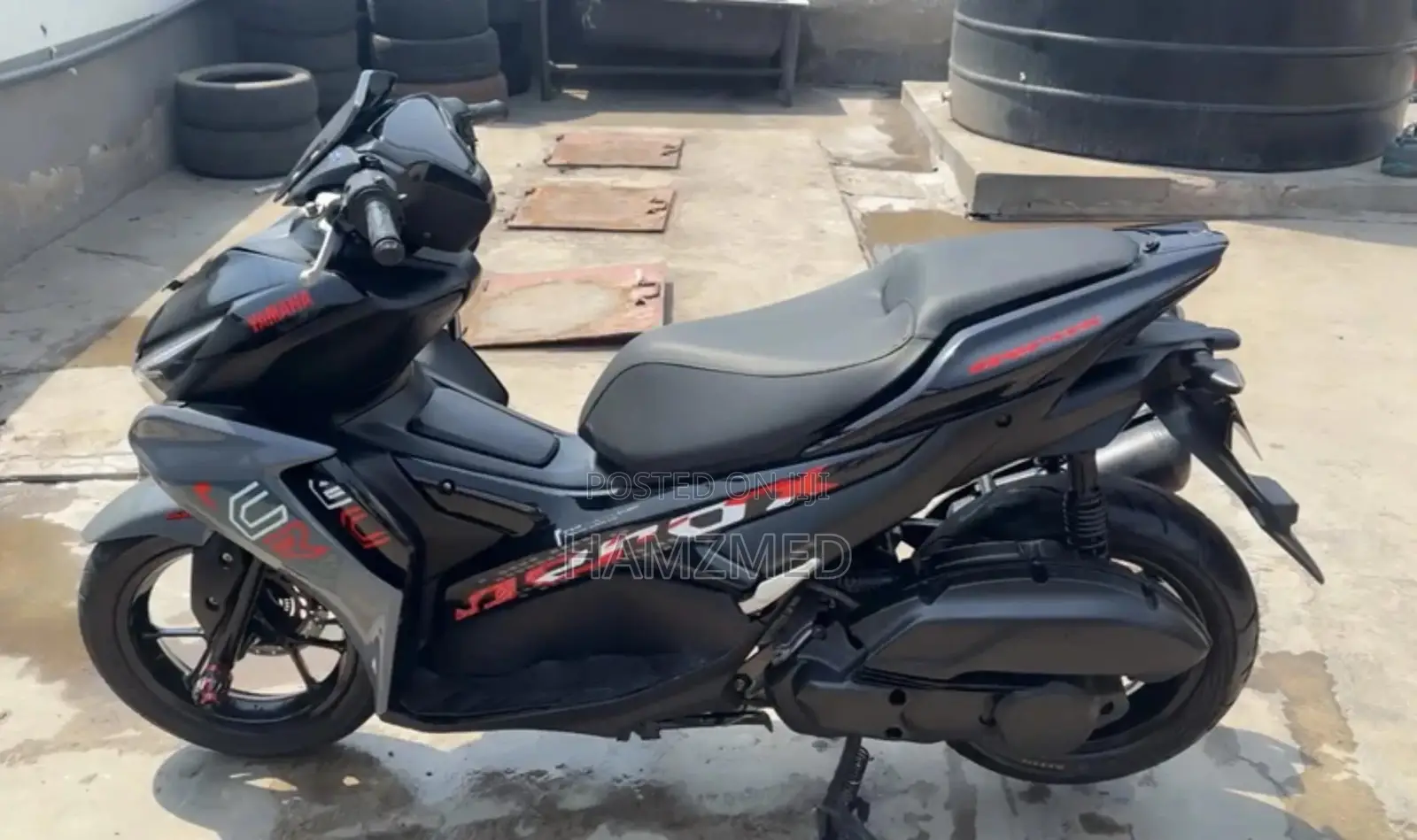 Yamaha 2024 Black