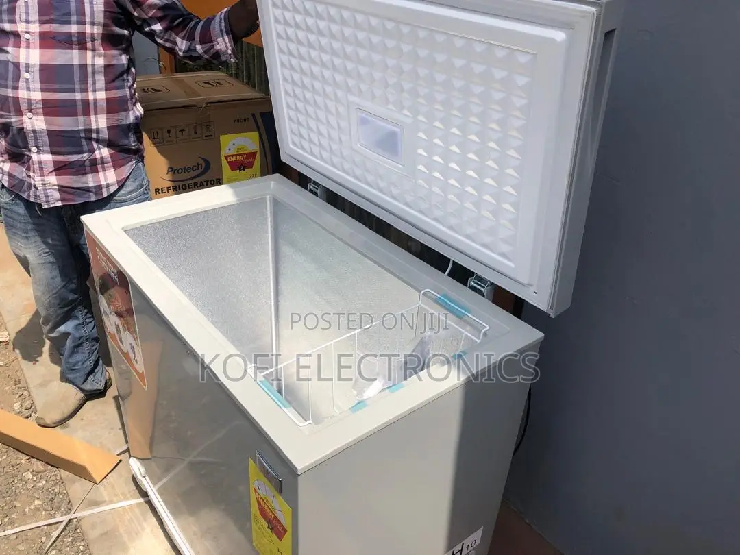 Pearl 200l Heritage-Style Silver Chest Freezer