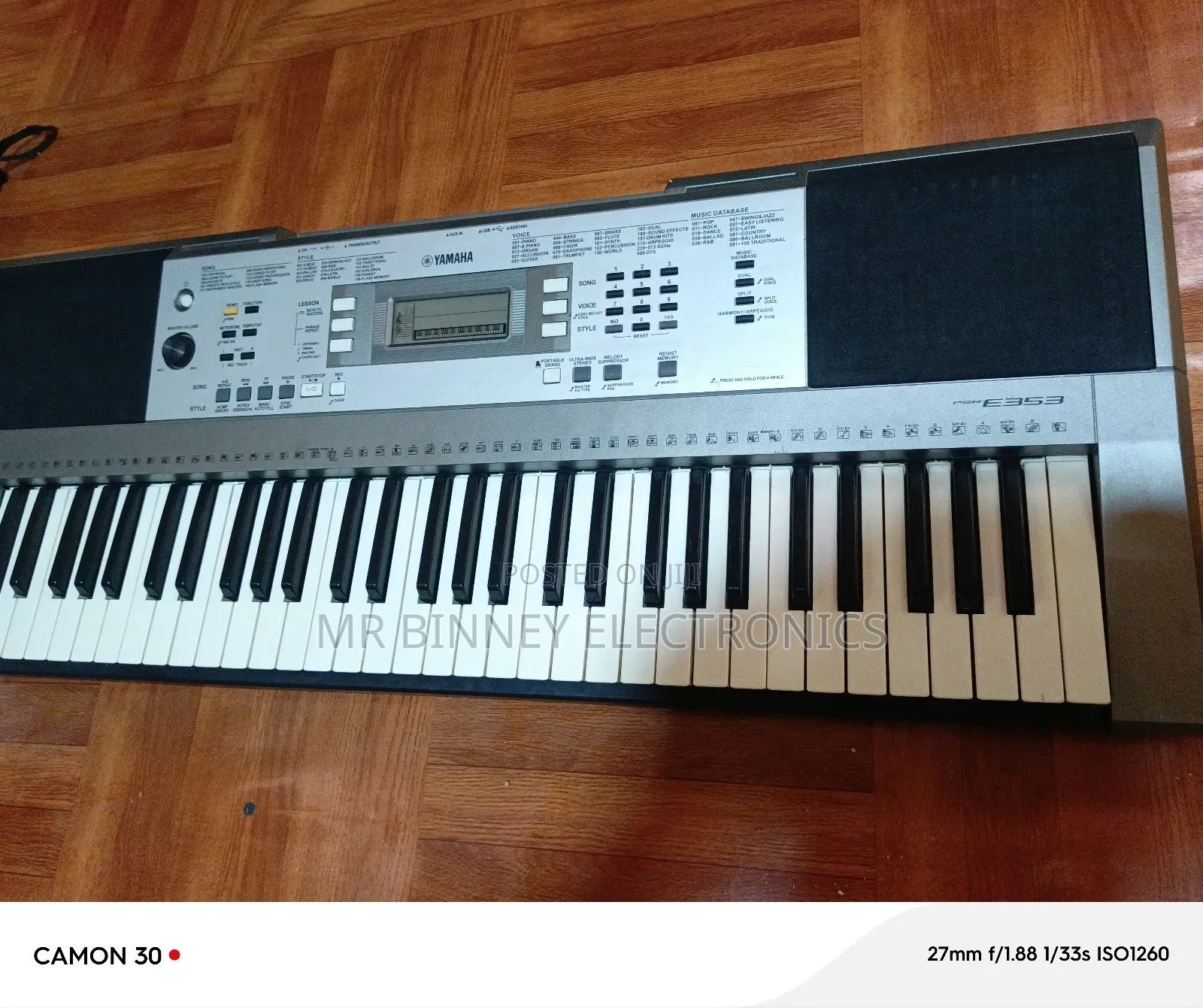 Yamaha PSR E353