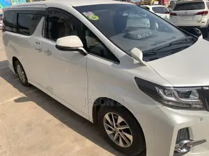 Toyota Alphard 3.5 Petrol AWD 2016 White