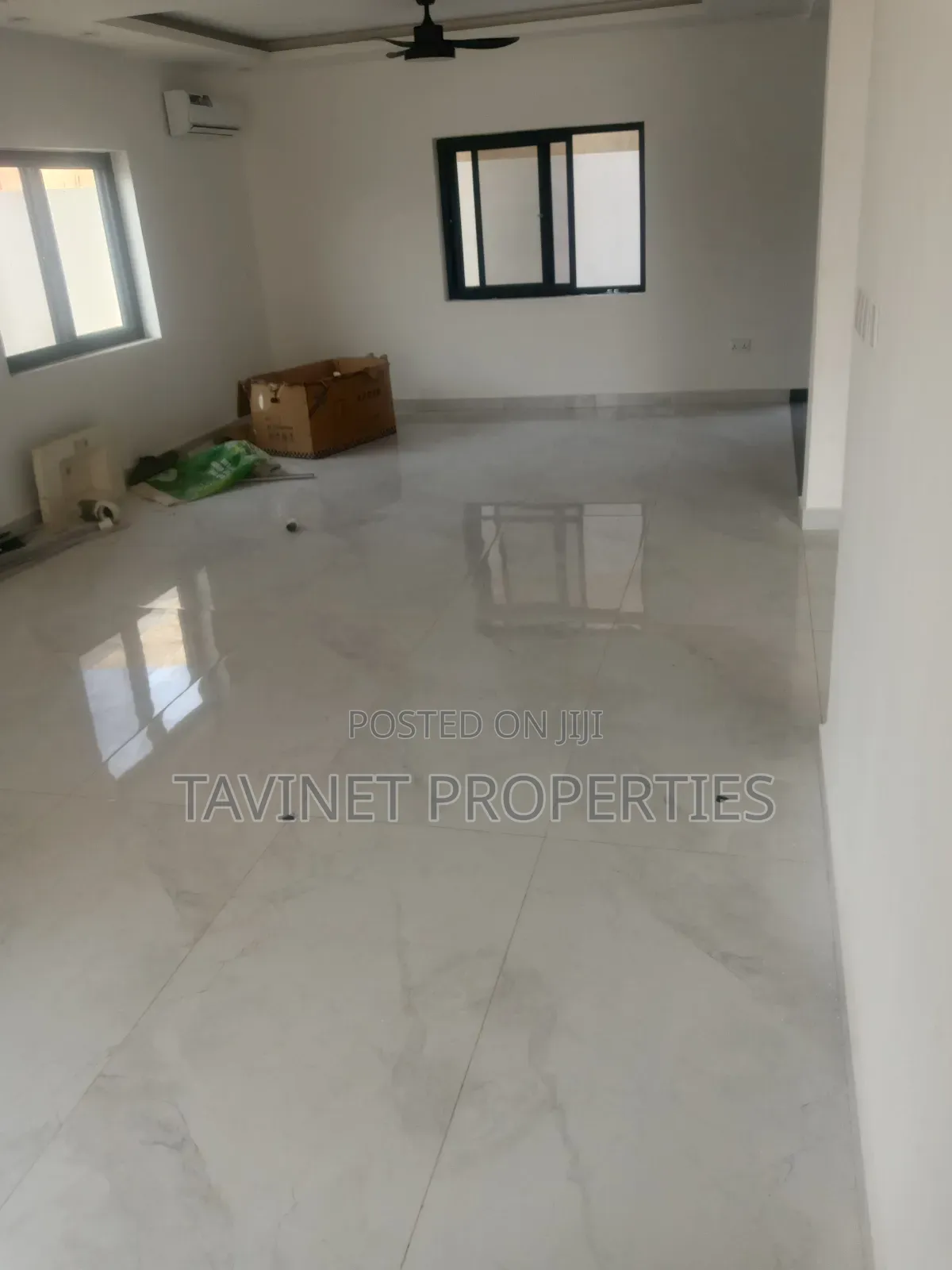 3bdrm Townhouse/Terrace in Ashaley Botwe for sale