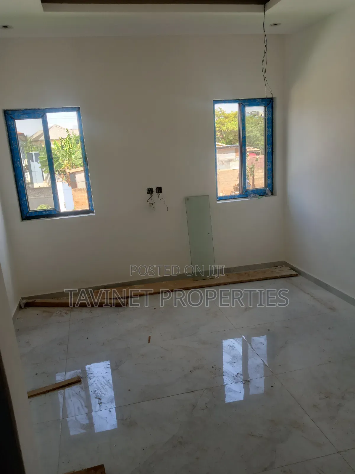 3bdrm Townhouse/Terrace in Ashaley Botwe for sale