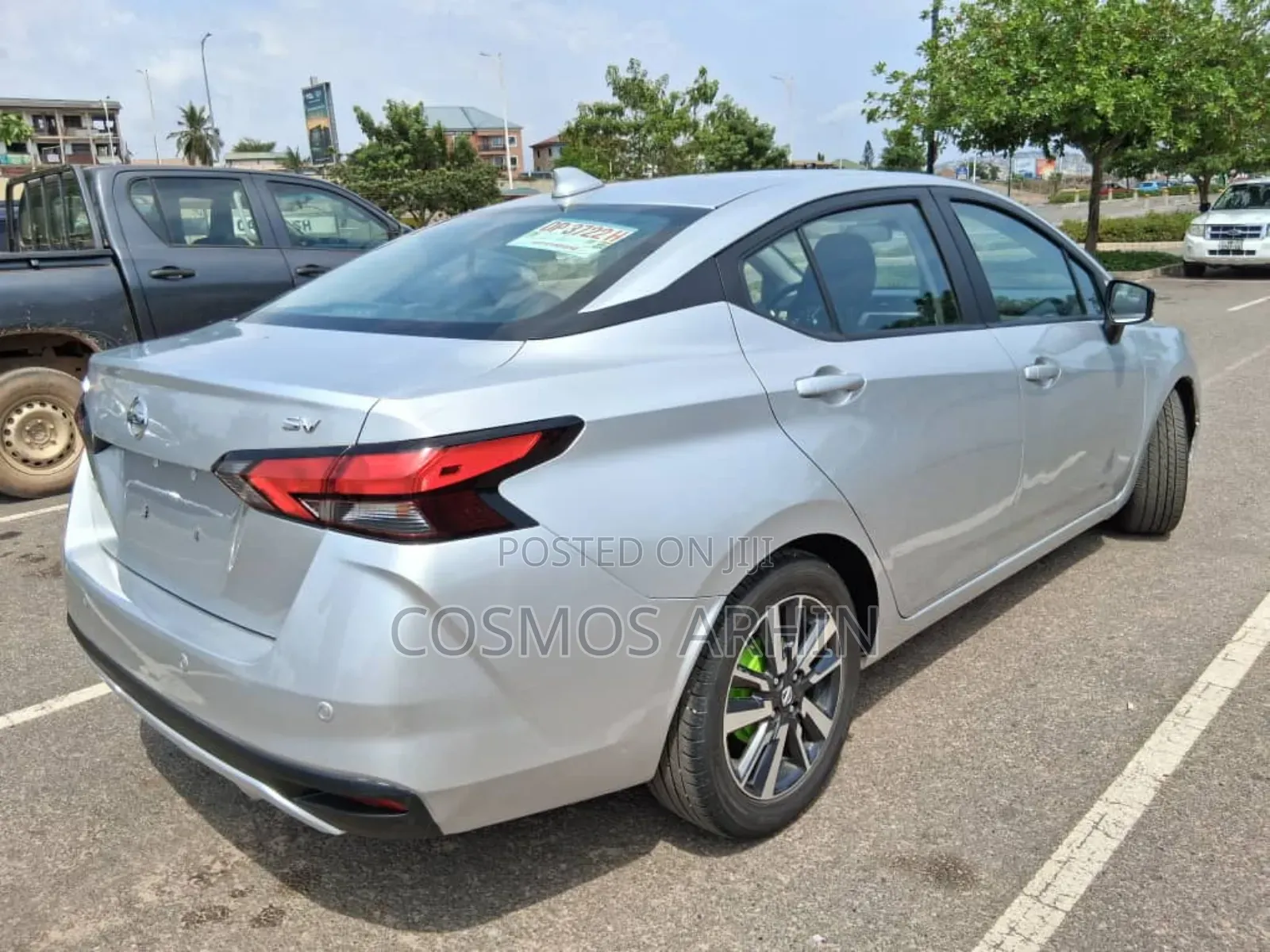 Nissan Versa 2022 Silver
