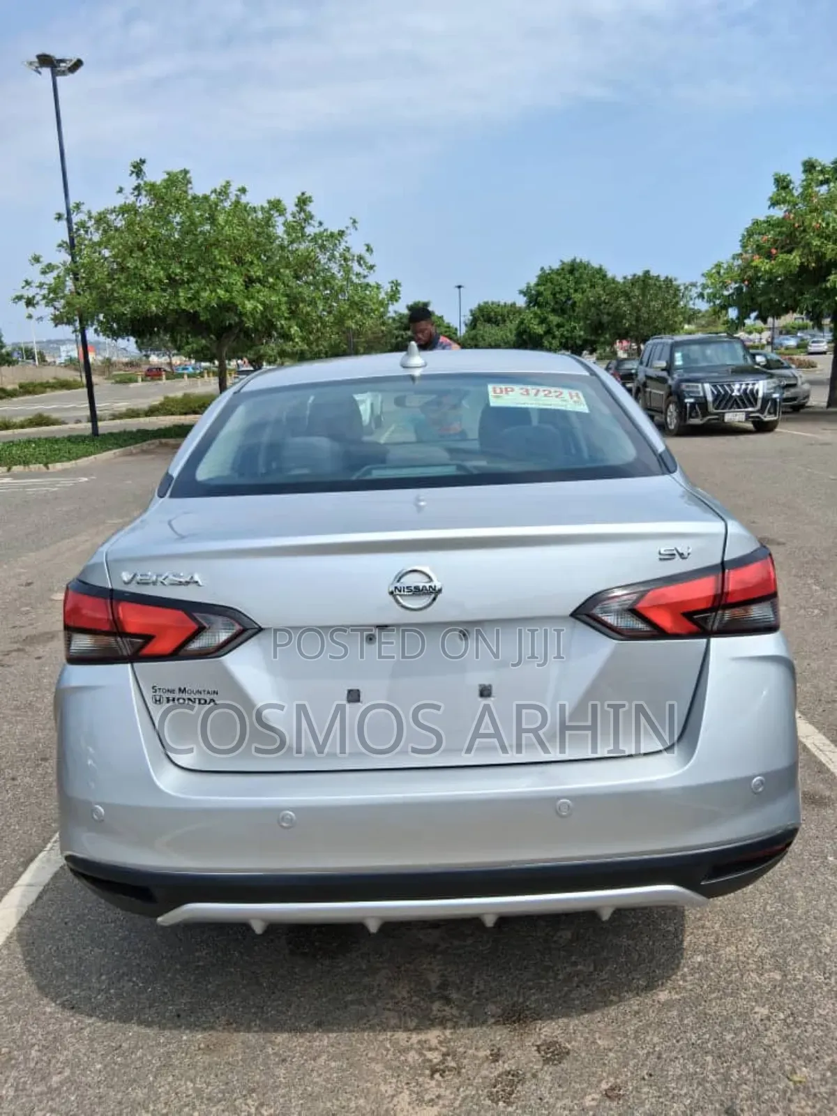 Nissan Versa 2022 Silver