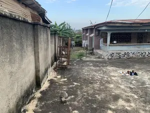 6bdrm Apartment in Atimatim Chairman, Kumasi Metropolitan for sale