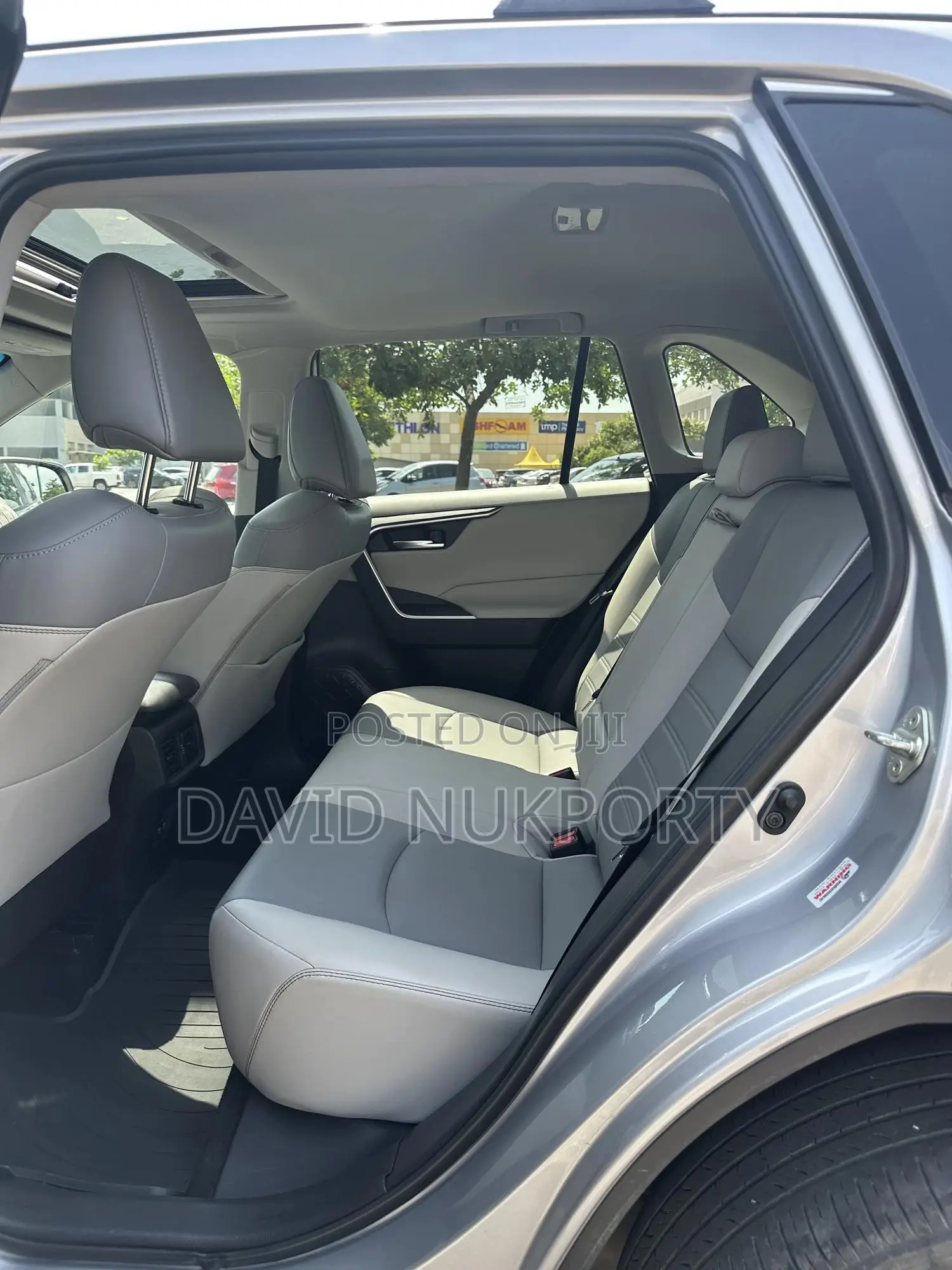 Toyota RAV4 2021 Gray