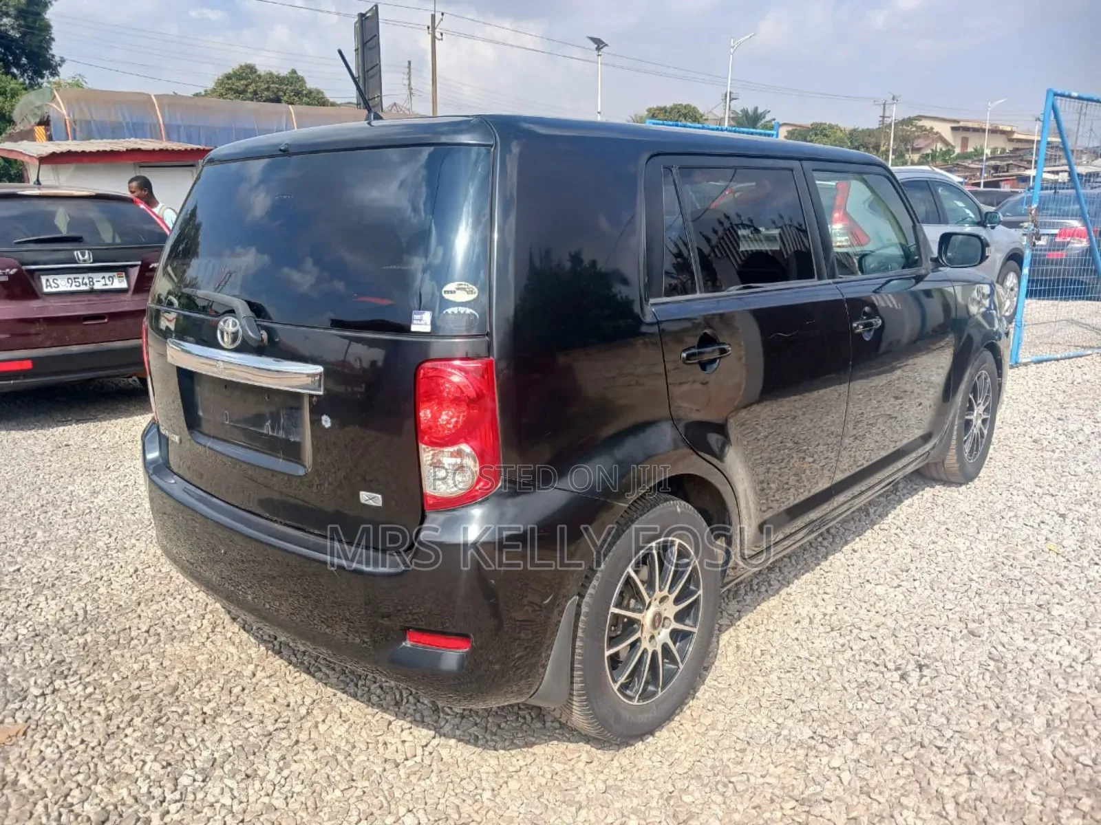 Toyota Corolla Rumion Hatchback 1.5 FWD 2015 Black