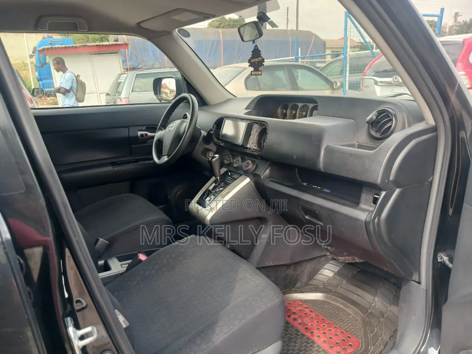 Toyota Corolla Rumion Hatchback 1.5 FWD 2015 Black