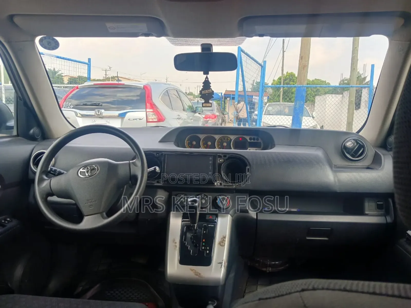 Toyota Corolla Rumion Hatchback 1.5 FWD 2015 Black