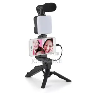 Vlogging Kit With Microphone Led Light
