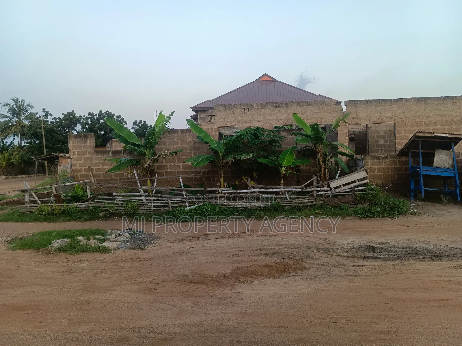 1 Plot for Sale at Golf City Tema