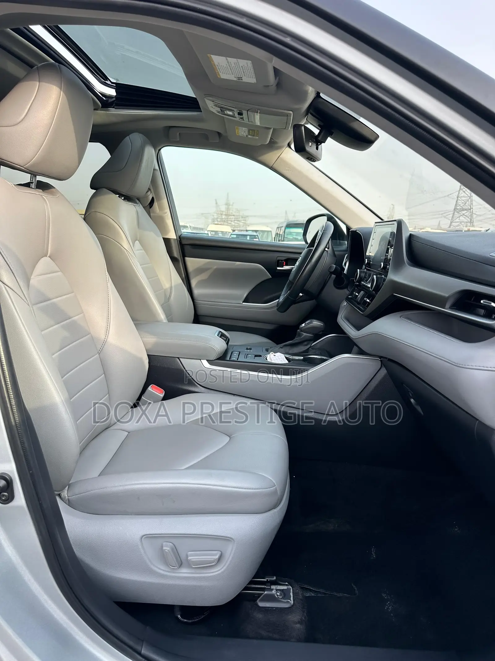 Toyota Highlander 2021 Silver