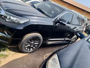 Toyota Land Cruiser Prado 2012 Black
