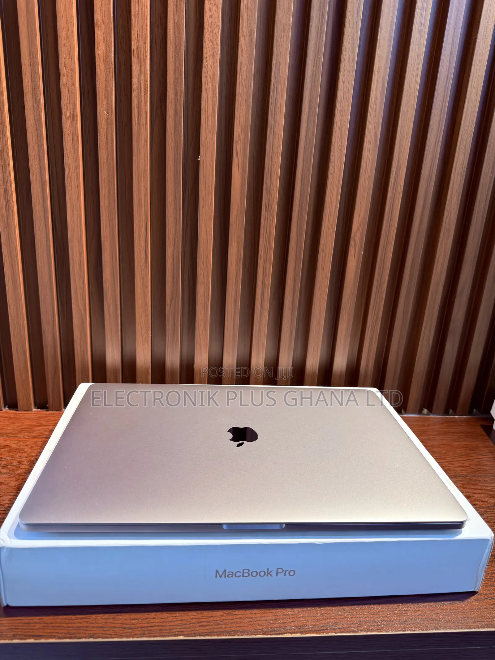 Laptop Apple MacBook Pro 2019 16GB Intel Core i9 SSD 1T