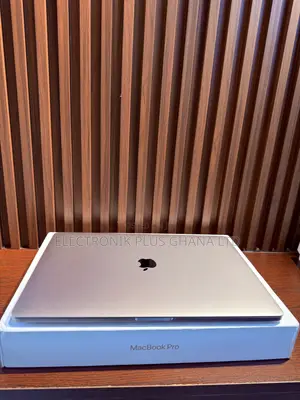 Laptop Apple MacBook Pro 2019 16GB Intel Core i9 SSD 1T