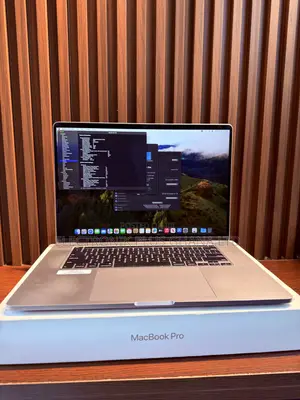 Laptop Apple MacBook Pro 2019 16GB Intel Core i9 SSD 1T