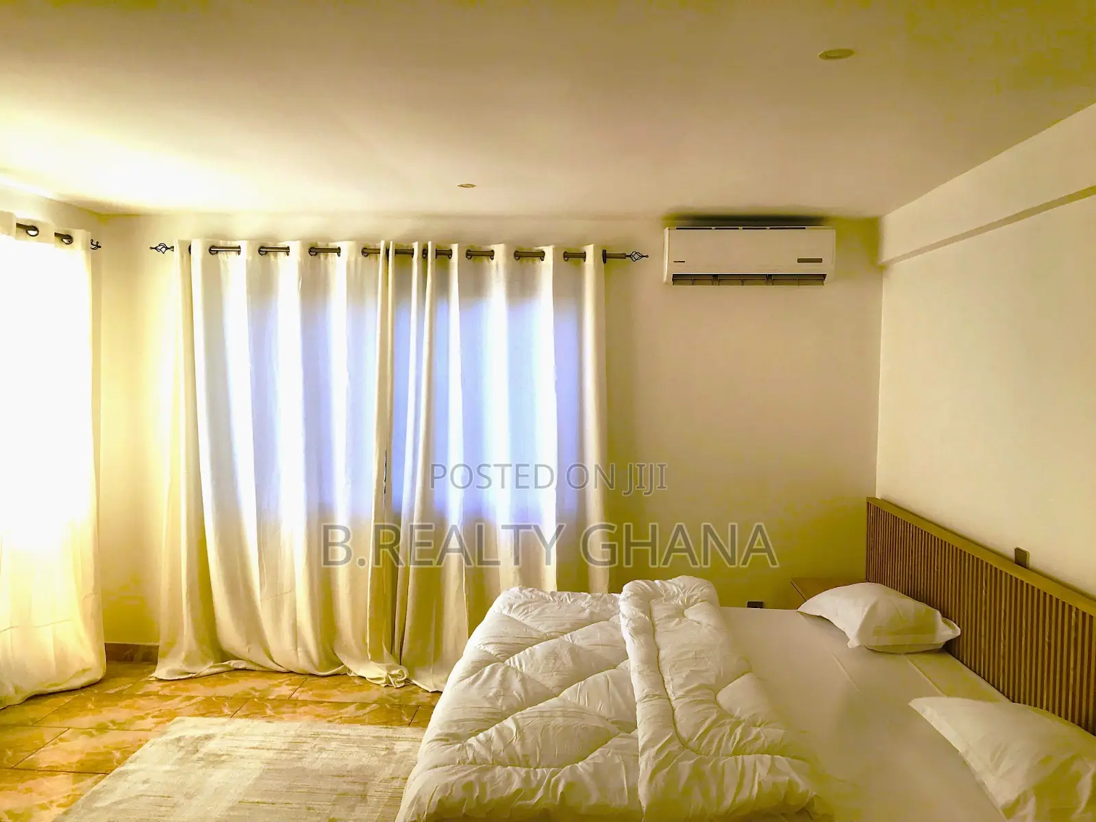 Furnished 4bdrm House in Shopping Arcade Area for sale
