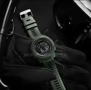 Smael 8105 Digital Sports Led Men's 50m Waterproof Digital Light Watch