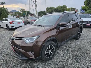 Toyota RAV4 Limited FWD (2.5L 4cyl 6A) 2016 Brown