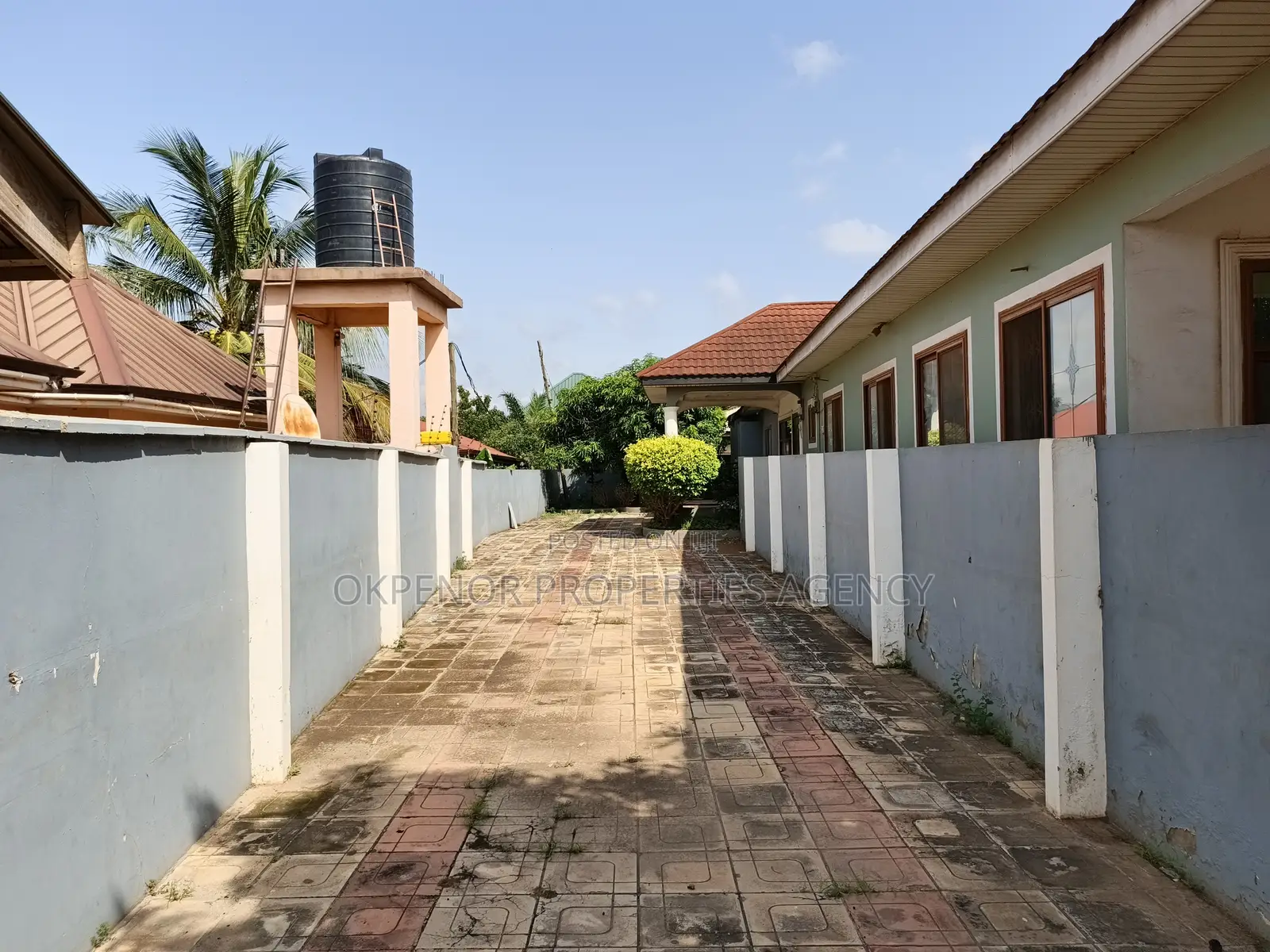 3bdrm House in Amrahia, Frafraha for sale