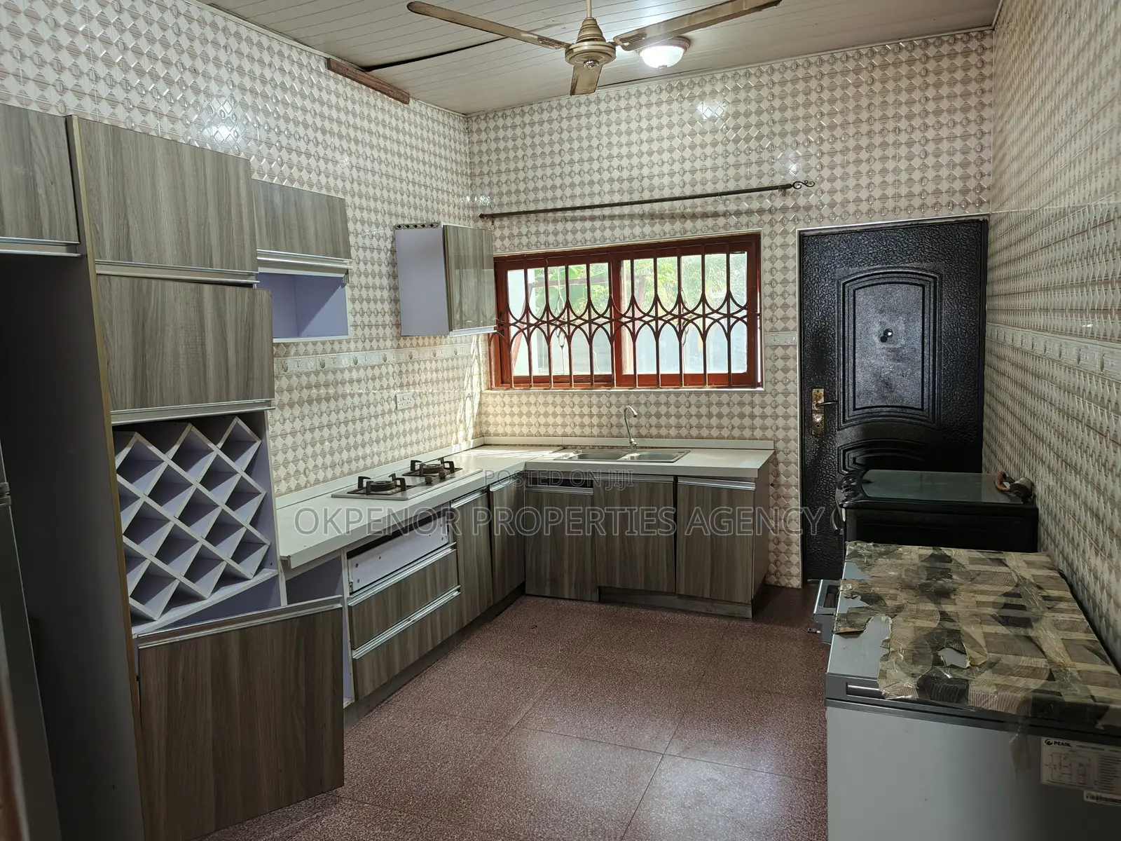 3bdrm House in Amrahia, Frafraha for sale