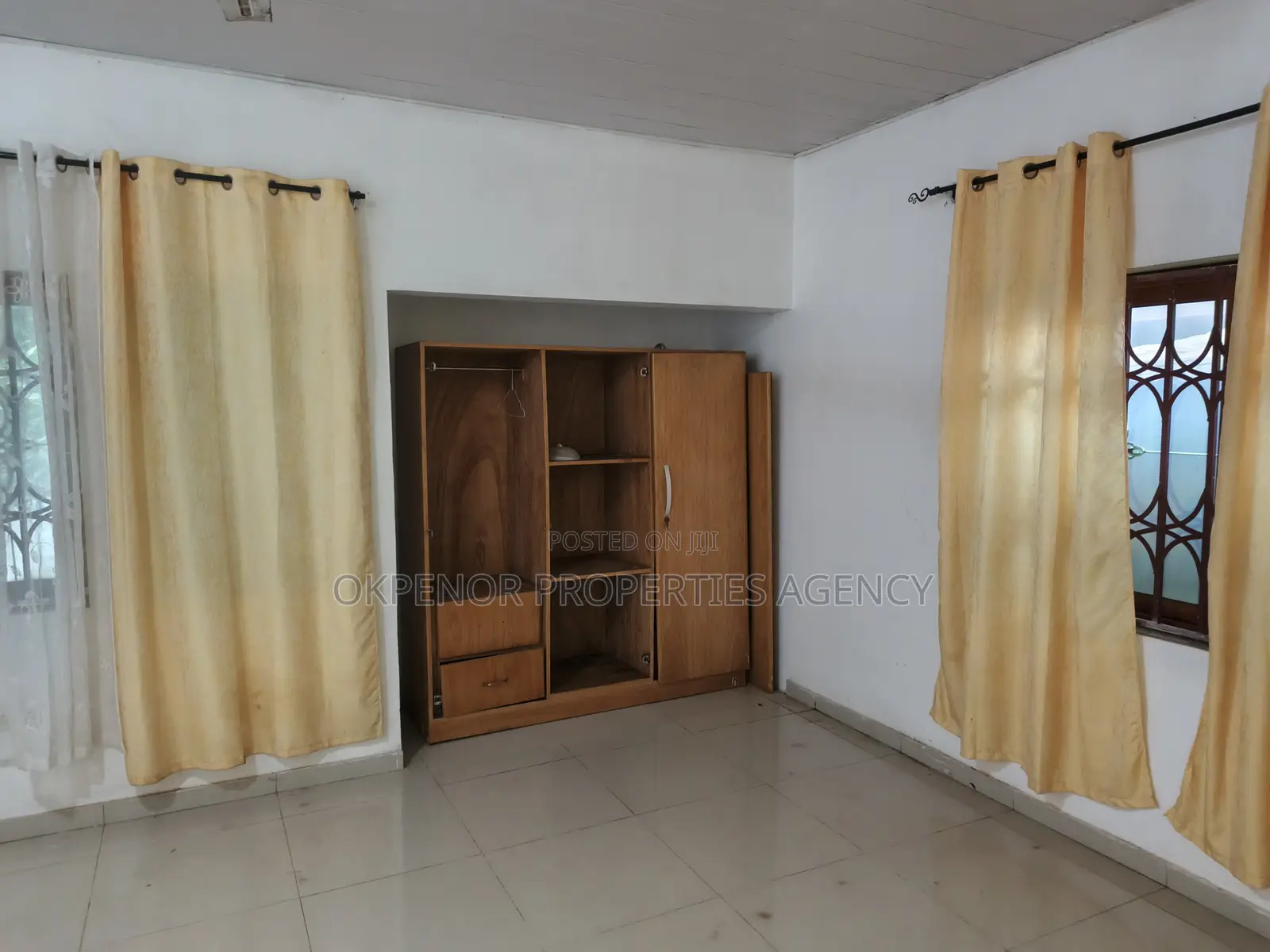 3bdrm House in Amrahia, Frafraha for sale