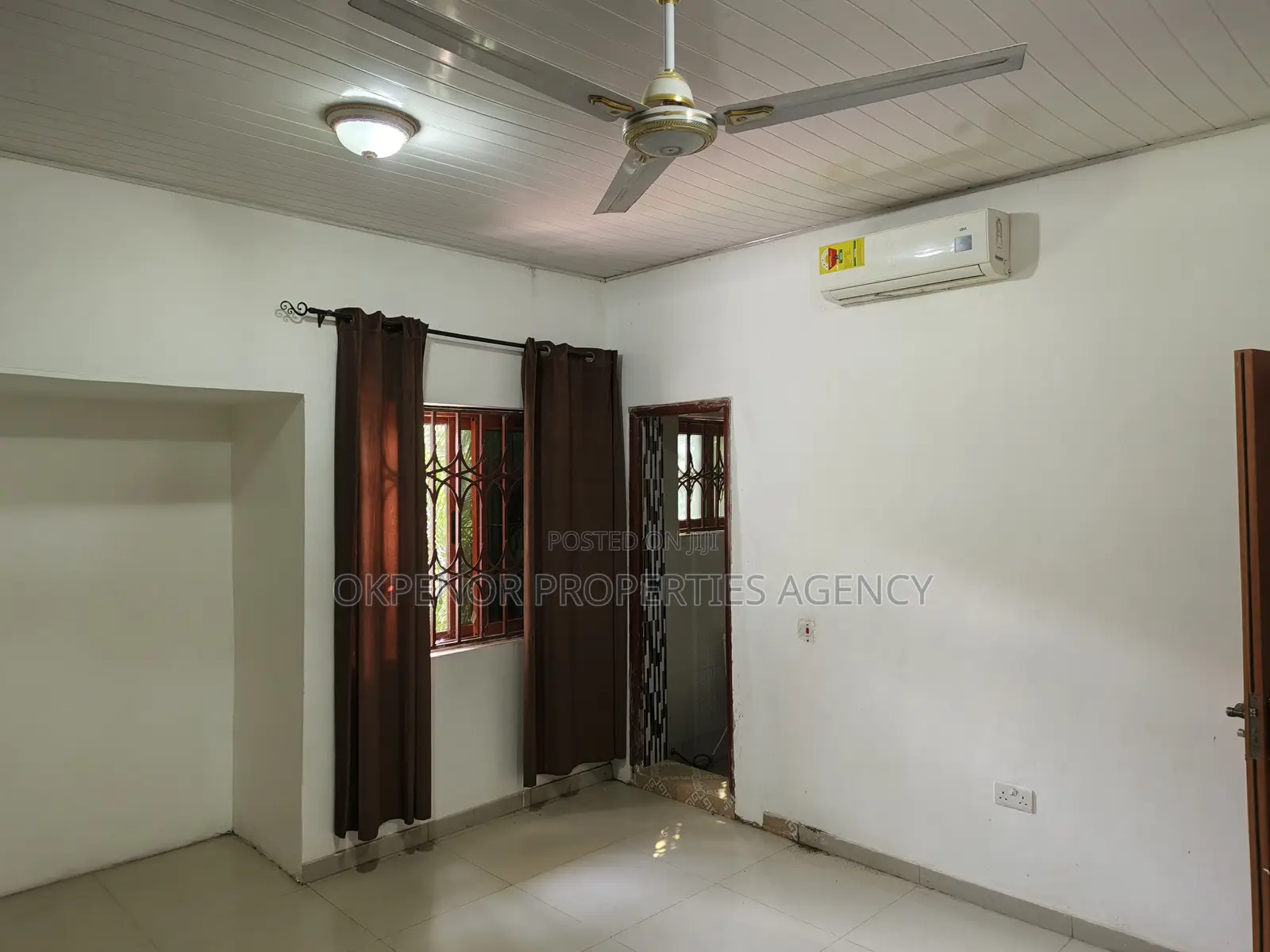 3bdrm House in Amrahia, Frafraha for sale