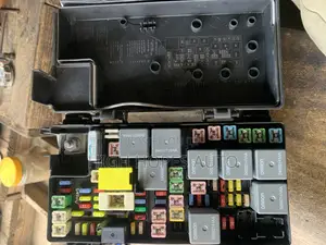 Engine Fuse Board for Dodge Ram/Journey