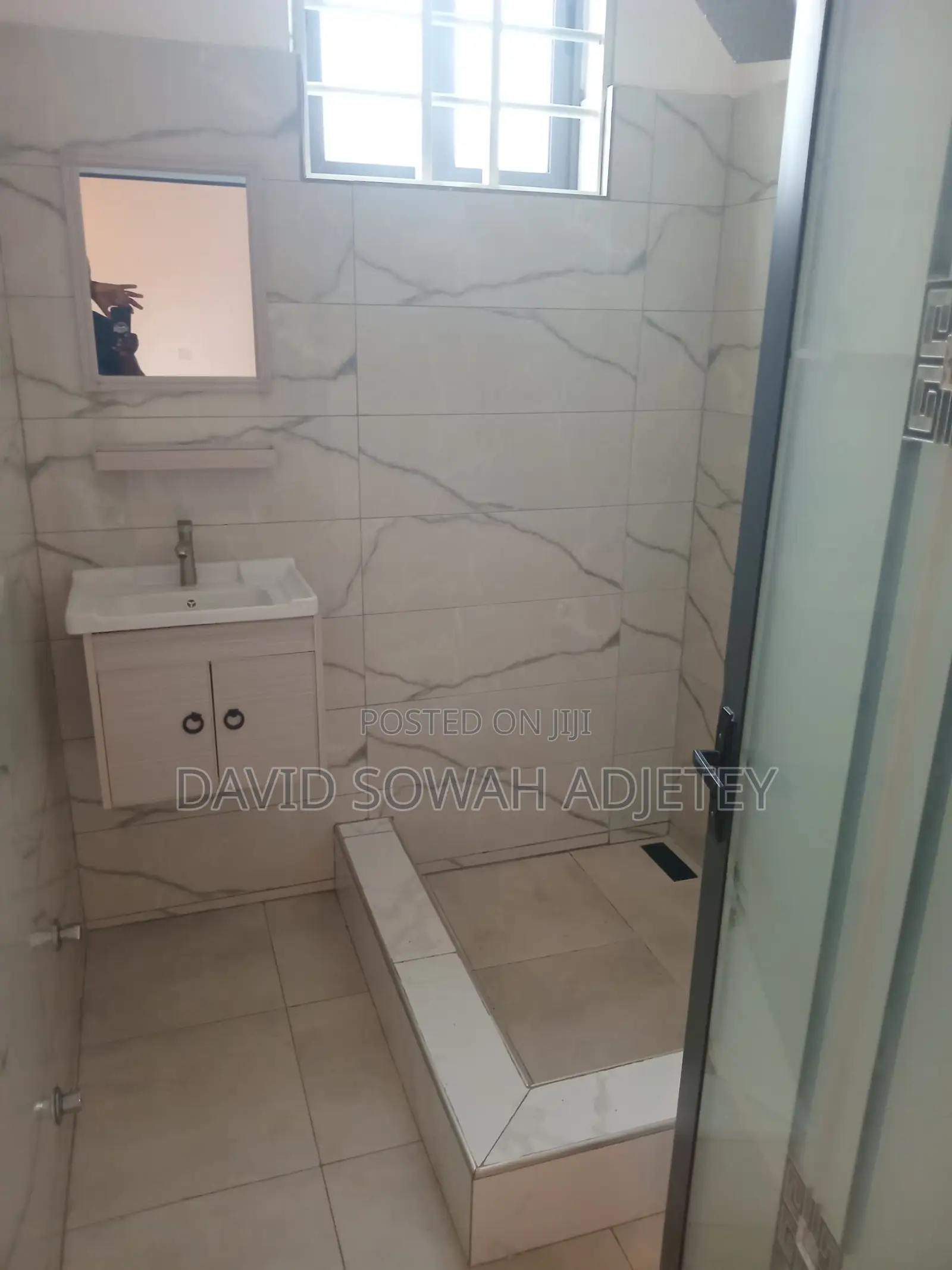 2bdrm Apartment in Tseaddo, Airport Residential Area for rent