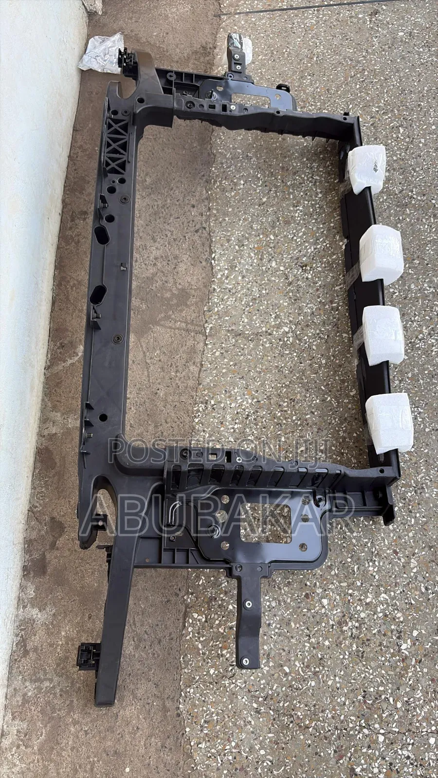 Hyundai Kona 18 Radiator Support