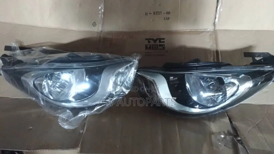 Hyundai I10 2011-2013 Headlights Pair Tya