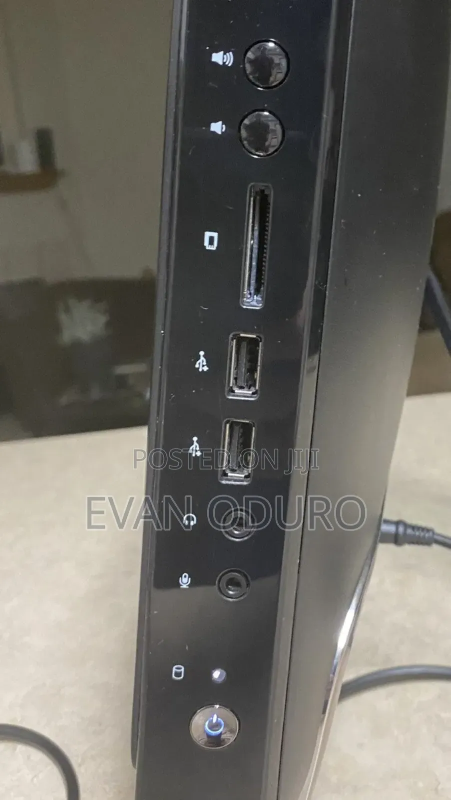 Desktop Computer Dell Inspiron One 2330 6GB AMD HDD 500GB