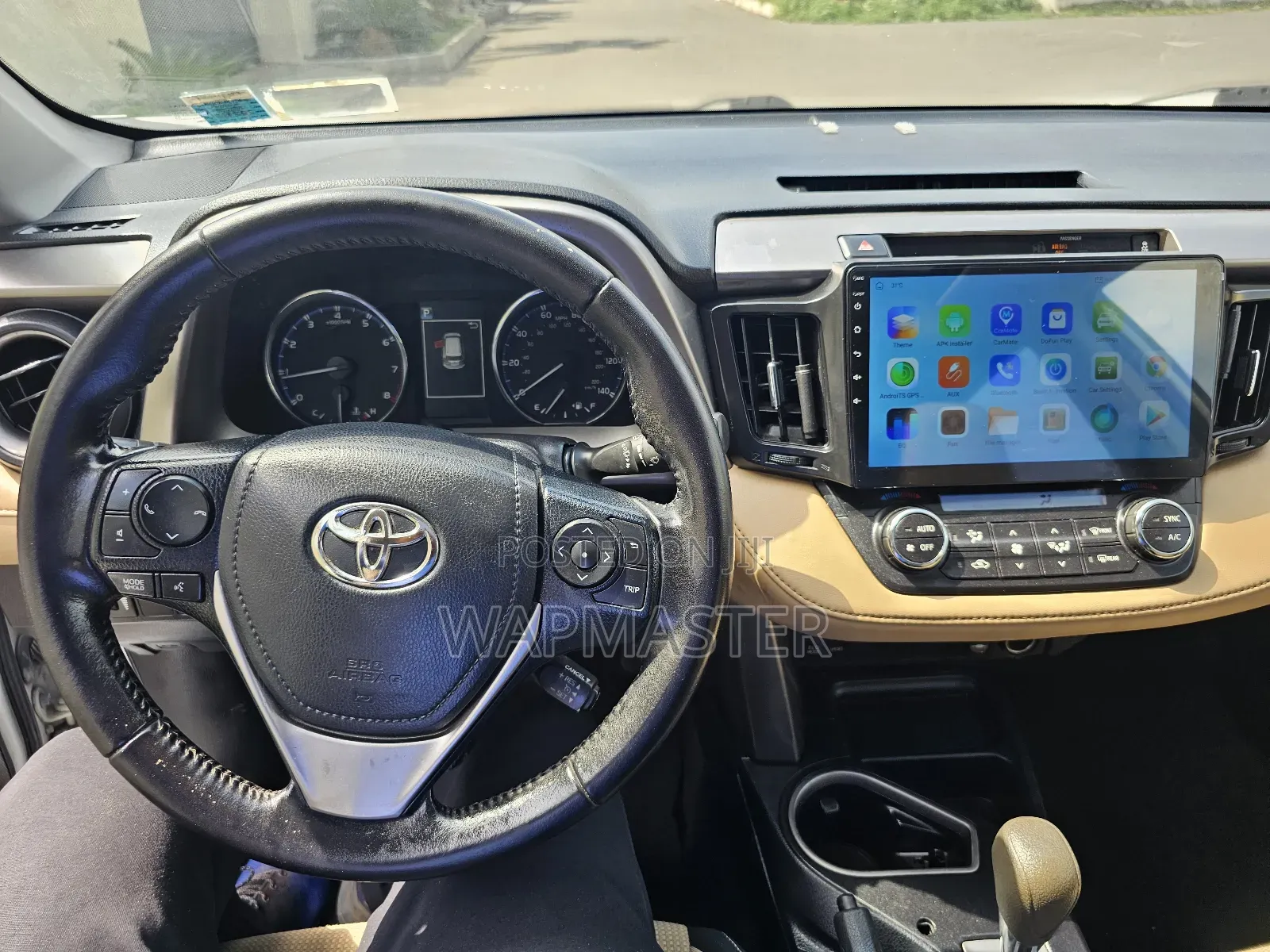 Toyota RAV4 XLE AWD (2.5L 4cyl 6A) 2016 White