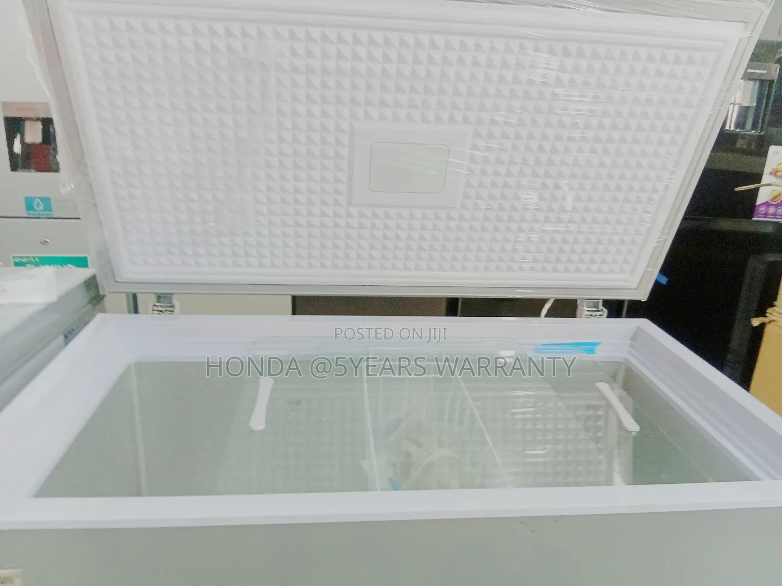 **Mitsui 282l Chest Freezer – Large Capacity Deep Freezer**