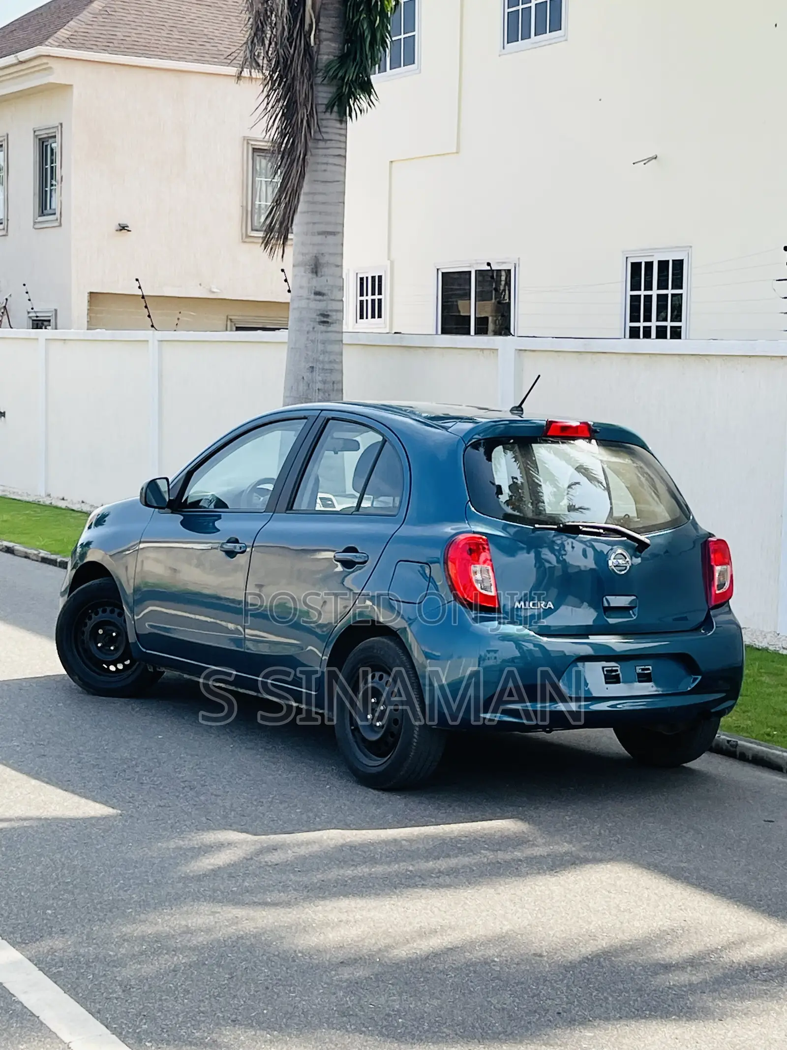 Nissan Micra 2017 Blue