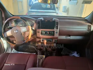 Nissan Navara 2014 Silver