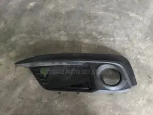 2016 2017 2018 Honda Civic Sedan Left Front Fog Light Garnish Oem