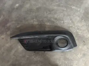 2016 2017 2018 Honda Civic Sedan Left Front Fog Light Garnish Oem